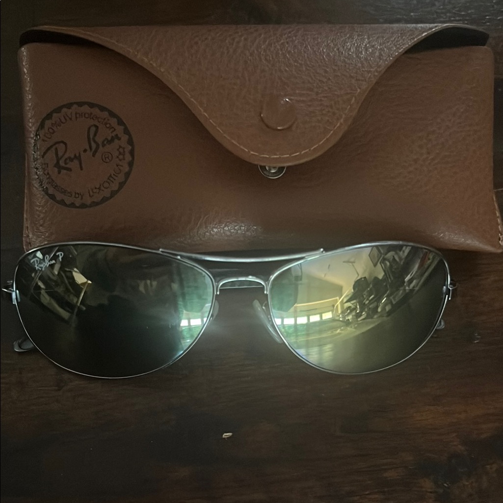 RayBan Silver Aviator Sunglasses With Brown Case